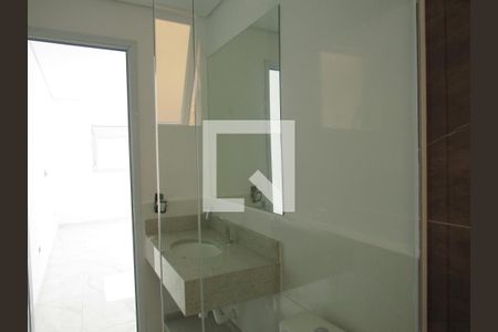 Banheiro Social de kitnet/studio para alugar com 1 quarto, 34m² em Santa Maria, Osasco