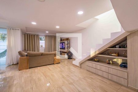 Sala de casa de condomínio à venda com 4 quartos, 270m² em Recreio dos Bandeirantes, Rio de Janeiro