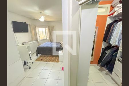 Casa à venda com 3 quartos, 226m² em Feitoria, São Leopoldo