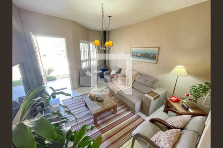 Casa à venda com 3 quartos, 226m² em Feitoria, São Leopoldo