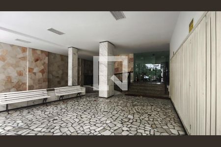 Fachada e portaria de apartamento à venda com 3 quartos, 130m² em Tijuca, Rio de Janeiro