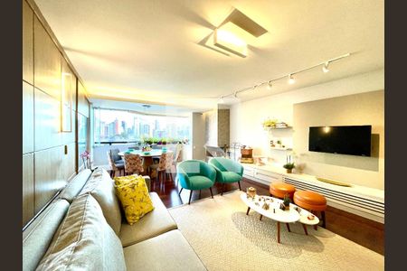 Sala de apartamento à venda com 3 quartos, 124m² em Pompeia, São Paulo