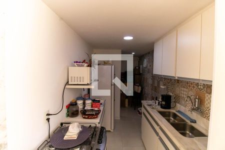 Cozinha de apartamento à venda com 2 quartos, 70m² em Icaraí, Niterói