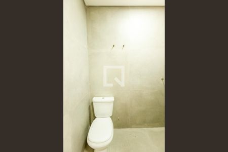 Banheiro de Serviço de casa à venda com 5 quartos, 520m² em Cidade Ademar, São Paulo