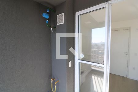 Varanda  de apartamento à venda com 2 quartos, 30m² em Vila Santa Clara, São Paulo