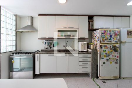 Cozinha de apartamento à venda com 4 quartos, 296m² em Barra da Tijuca, Rio de Janeiro