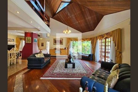 Casa à venda com 4 quartos, 490m² em Barro Branco (Zona Norte), São Paulo