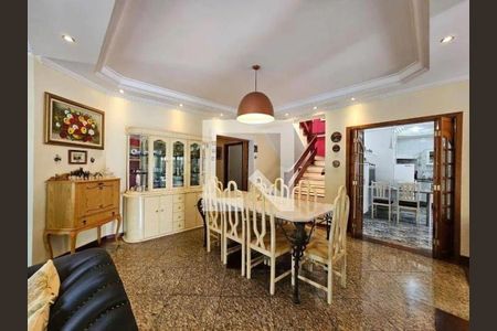 Casa à venda com 4 quartos, 490m² em Barro Branco (Zona Norte), São Paulo