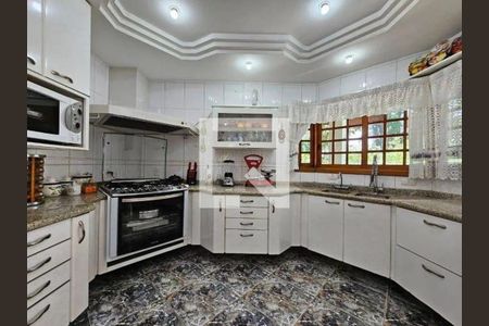 Casa à venda com 4 quartos, 490m² em Barro Branco (Zona Norte), São Paulo