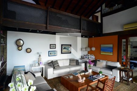 Sala de casa à venda com 3 quartos, 302m² em Itanhangá, Rio de Janeiro