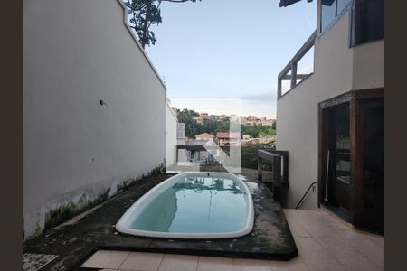 Casa à venda com 5 quartos, 400m² em São Bento, Belo Horizonte