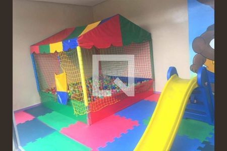 Apartamento à venda com 2 quartos, 54m² em Vila Carmosina, São Paulo