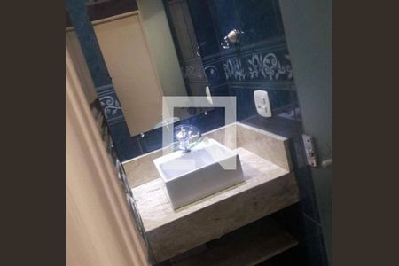 Apartamento à venda com 2 quartos, 54m² em Vila Carmosina, São Paulo