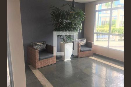 Apartamento à venda com 2 quartos, 54m² em Vila Carmosina, São Paulo