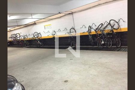 Apartamento à venda com 2 quartos, 54m² em Vila Carmosina, São Paulo