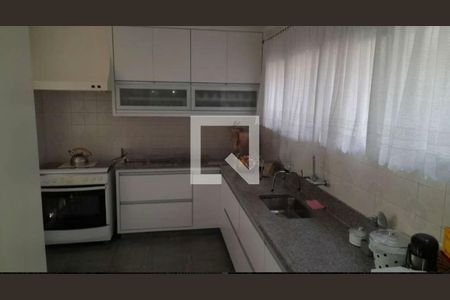 Casa para alugar com 3 quartos, 250m² em Vila Regente Feijó, São Paulo
