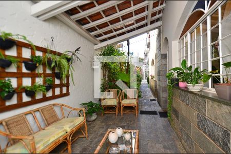 Varanda de casa à venda com 5 quartos, 360m² em Cidade Nova, Belo Horizonte