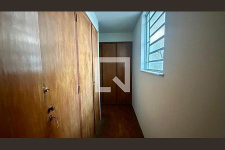 Closet da Suíte  de casa à venda com 4 quartos, 321m² em Serra, Belo Horizonte