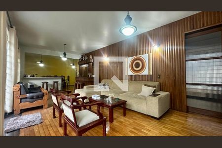 Sala de casa à venda com 4 quartos, 321m² em Serra, Belo Horizonte
