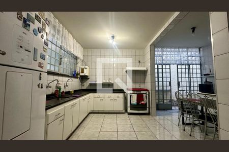 Cozinha de casa à venda com 4 quartos, 321m² em Serra, Belo Horizonte