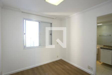 Suíte 2 de apartamento para alugar com 4 quartos, 118m² em Vila Sonia, São Paulo
