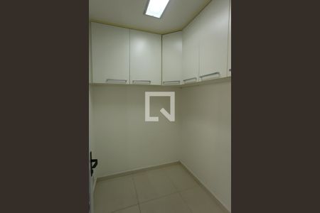 Área de Serviço de apartamento para alugar com 4 quartos, 118m² em Vila Sonia, São Paulo
