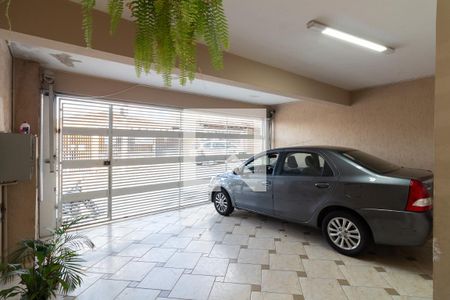 Garagem de casa à venda com 2 quartos, 98m² em Jardim Ester Yolanda, São Paulo