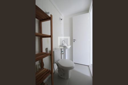 Banheiro da Suíte de apartamento à venda com 1 quarto, 37m² em Itaim Bibi, São Paulo