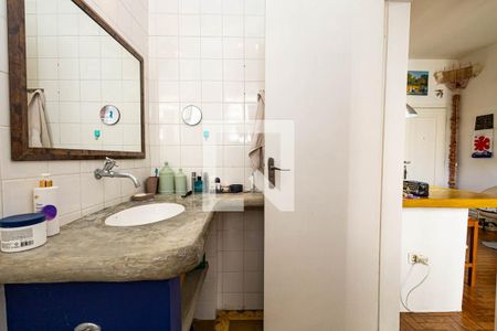 Banheiro de apartamento à venda com 1 quarto, 49m² em Consolação, São Paulo