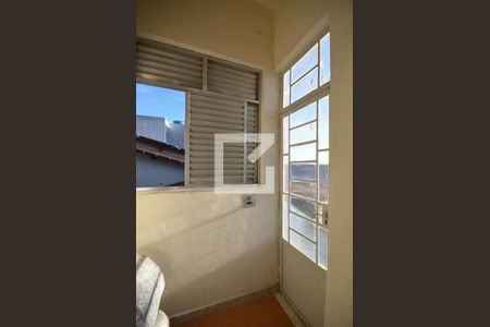 Área de Serviço de apartamento para alugar com 3 quartos, 130m² em Marechal Hermes, Rio de Janeiro
