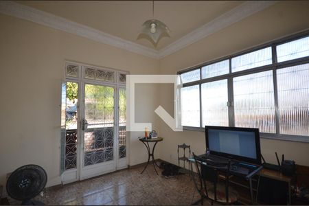 Sala de apartamento para alugar com 2 quartos, 130m² em Marechal Hermes, Rio de Janeiro