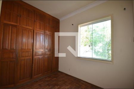Quarto 1 de apartamento para alugar com 2 quartos, 130m² em Marechal Hermes, Rio de Janeiro