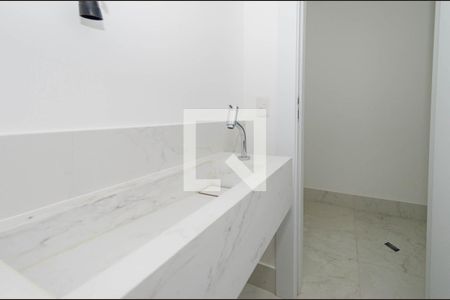 Lavabo de apartamento à venda com 2 quartos, 70m² em Funcionários, Belo Horizonte