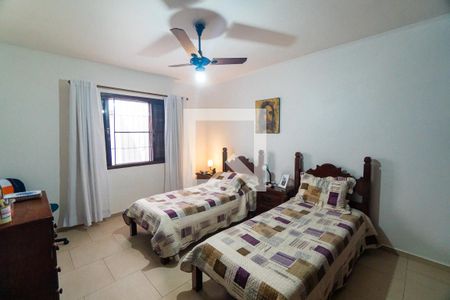 Suíte de casa à venda com 3 quartos, 200m² em Parque Jabaquara, São Paulo