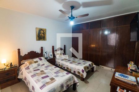 Suíte de casa à venda com 3 quartos, 200m² em Parque Jabaquara, São Paulo