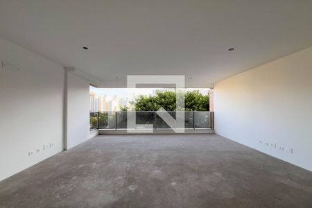 Sala e cozinha de apartamento à venda com 3 quartos, 181m² em Vila Mariana, São Paulo