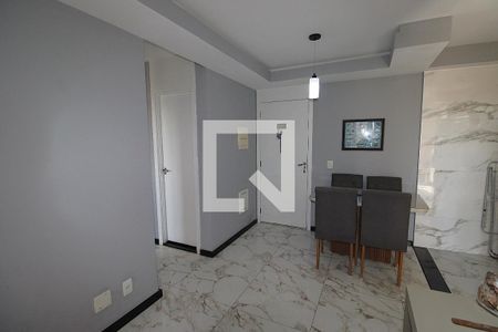 Sala de apartamento para alugar com 2 quartos, 52m² em Marechal Hermes, Rio de Janeiro