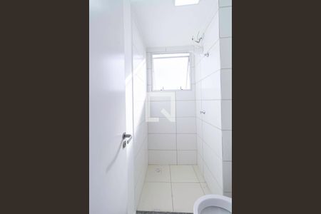 Banheiro social de apartamento para alugar com 2 quartos, 42m² em Bom Jesus, Contagem