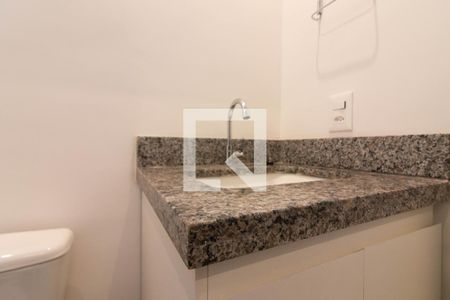 Banheiro de kitnet/studio à venda com 1 quarto, 26m² em Vila Olímpia, São Paulo