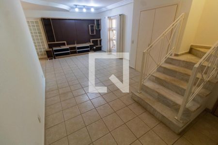 Sala de TV de casa de condomínio à venda com 4 quartos, 275m² em Parque Imperador, Campinas