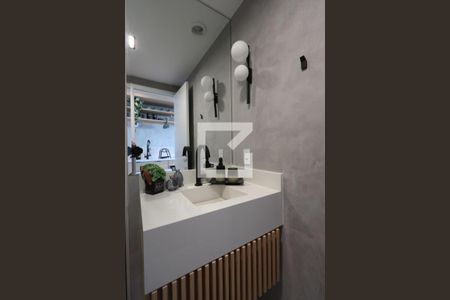 Banheiro de kitnet/studio à venda com 1 quarto, 26m² em Vila Mariana, São Paulo