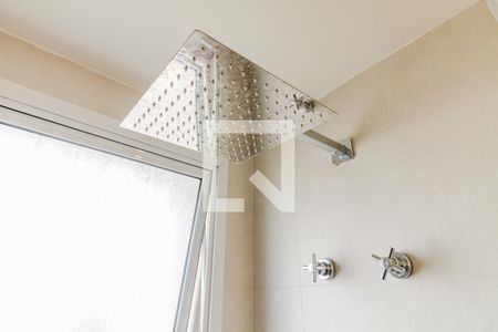 Banheiro de apartamento à venda com 1 quarto, 40m² em Pinheiros, São Paulo