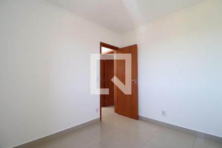 Quarto 1 de apartamento para alugar com 2 quartos, 53m² em Jardim Inconfidência, Uberlândia