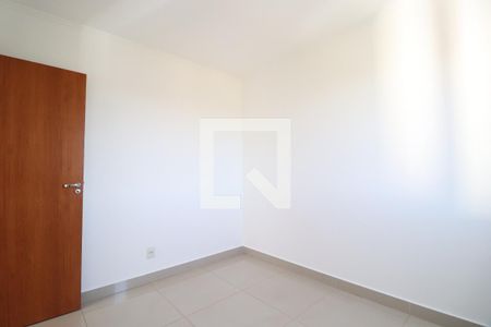 Quarto 1 de apartamento para alugar com 2 quartos, 53m² em Jardim Inconfidência, Uberlândia