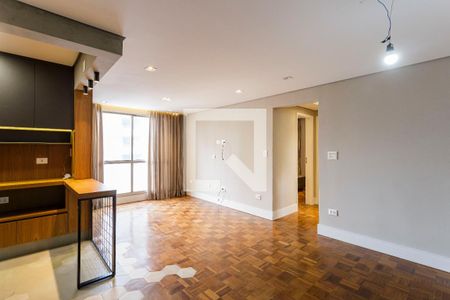 Sala de apartamento à venda com 2 quartos, 67m² em Indianópolis, São Paulo