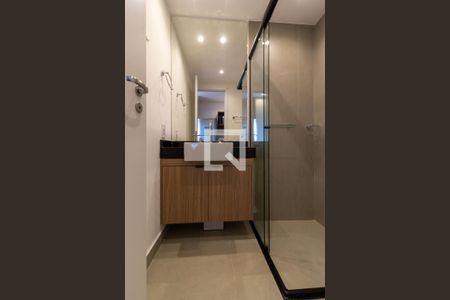 Banheiro de kitnet/studio para alugar com 1 quarto, 19m² em Santo Amaro, São Paulo