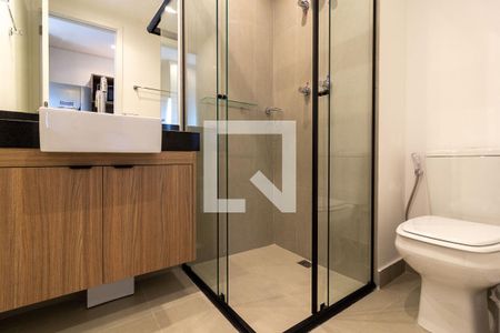 Banheiro de kitnet/studio para alugar com 1 quarto, 19m² em Santo Amaro, São Paulo