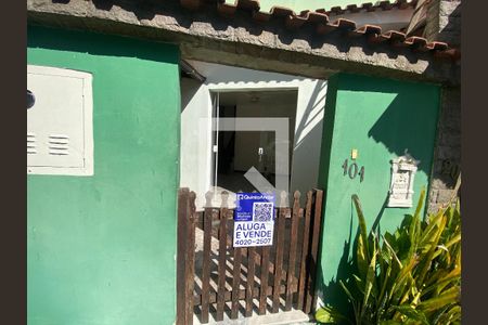 Placa de casa para alugar com 5 quartos, 280m² em Taquara, Rio de Janeiro