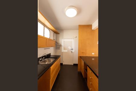 Cozinha de apartamento para alugar com 4 quartos, 123m² em Vila Sofia, São Paulo