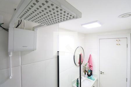 Banheiro de apartamento à venda com 2 quartos, 66m² em Água Branca, São Paulo
